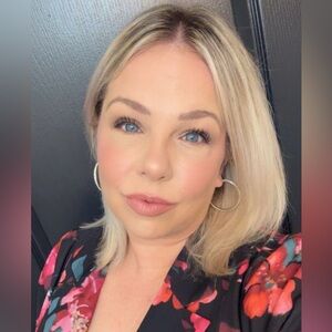 Meet your Posher, Miranda